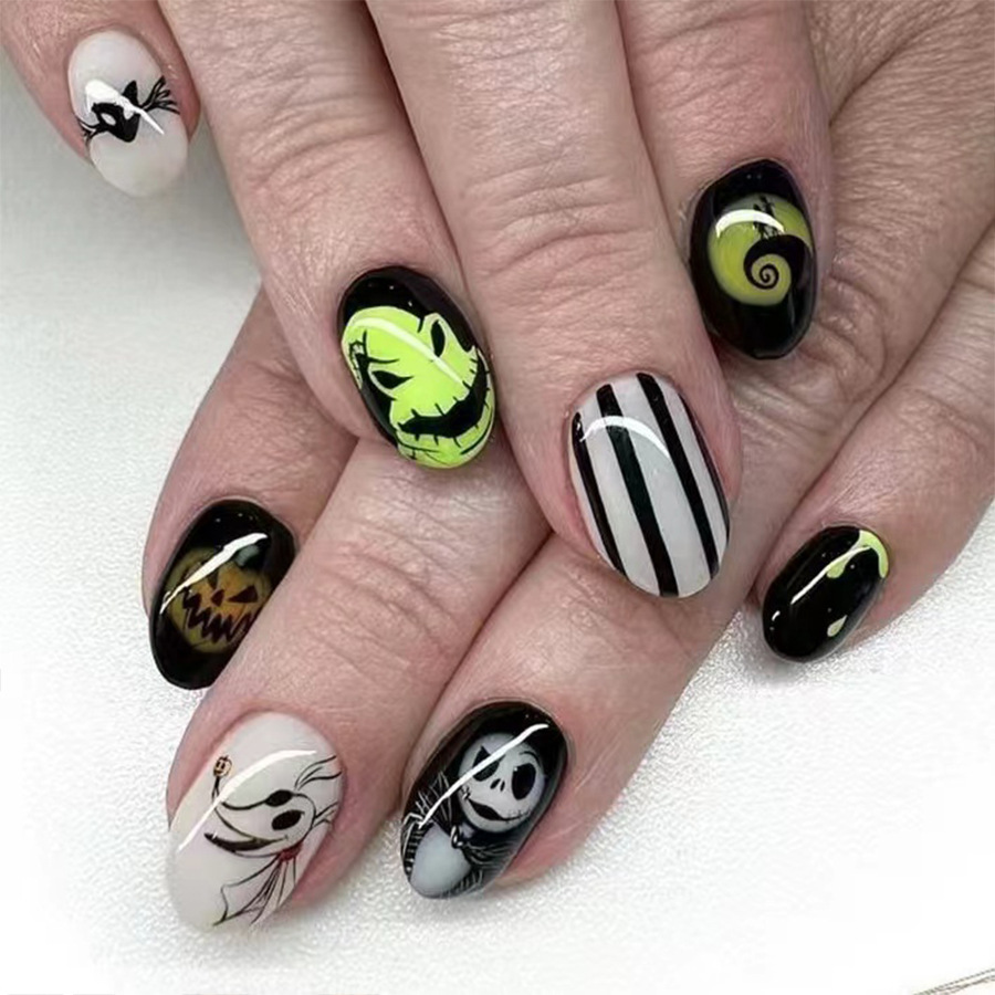 Halloween corto ovale thriller teschio pipistrello faccia strana strisce bianche e nere indossa nail art patch commercio estero 24 pezzi_voghion.com