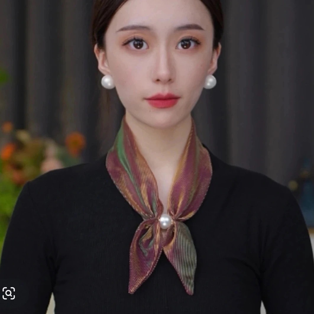 다양하고 화려한 넥 가드 패턴 자석 버클 스카프 새로운 패션 한국 다채로운 넥 가드 패턴 자석 버클 같은 스타일 스카프 목걸이
