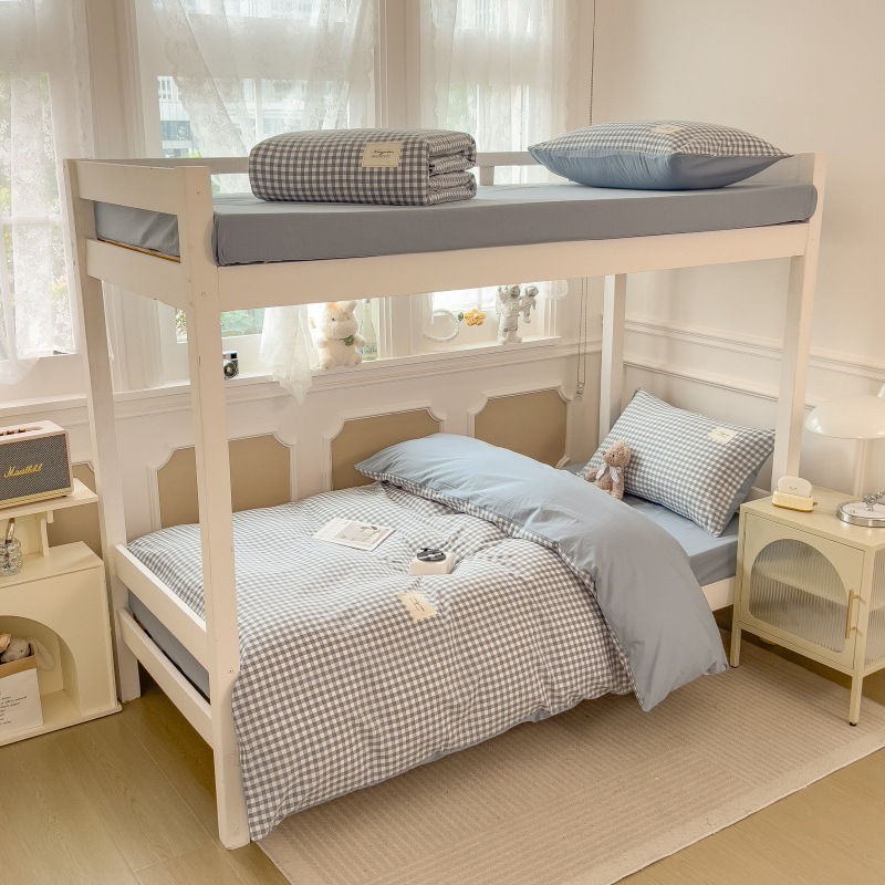 Dormitorio de estudiantes de seis piezas de paquete de regalo dormitorio de 0,9 metros de tres piezas de almohada para estudiantes de un conjunto completo de sábanas cubiertas sábanas