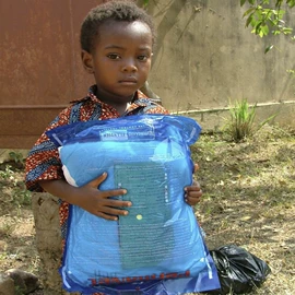 蚊帐、床幔;其他面部防护