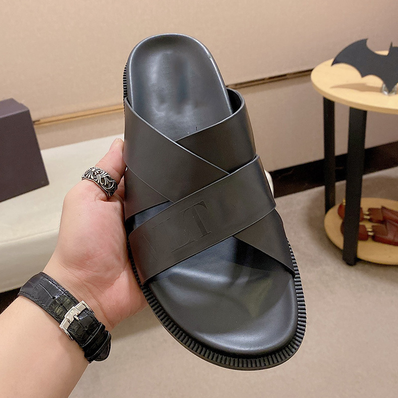Men's Sheepskin Slippers European Style Light Luxury Trendy Brand Solid Color Versatile Lightweight Comfortable Outdoor Slip-On High-End Sandals