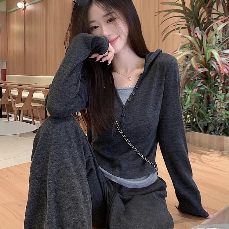 Women's hooded sweatshirt tracksuit set, spring and autumn, Korean style, slimming top, casual two-piece set with wide-leg pants.