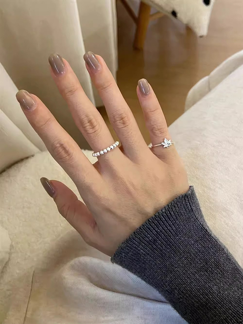 Anello da donna con foglia d'acero, leggero e alla moda, per l'indice, design di nicchia in stile coreano, tendenza con anello aperto regolabile_voghion.com