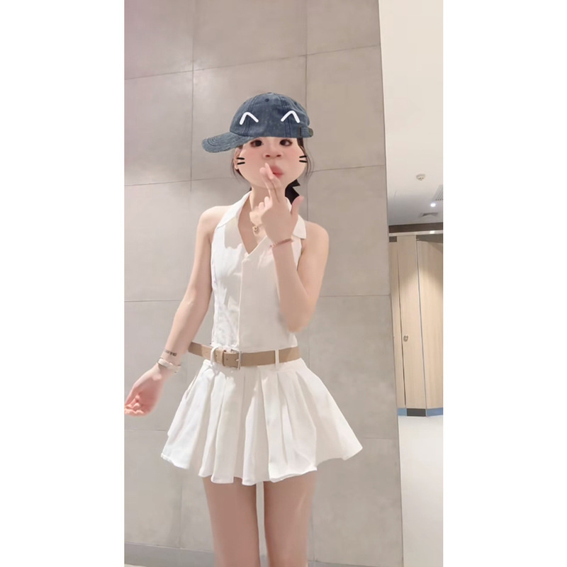 温柔风v领挂脖露背连衣裙女夏季收腰显瘦翻领百褶a字短裙|undefined
