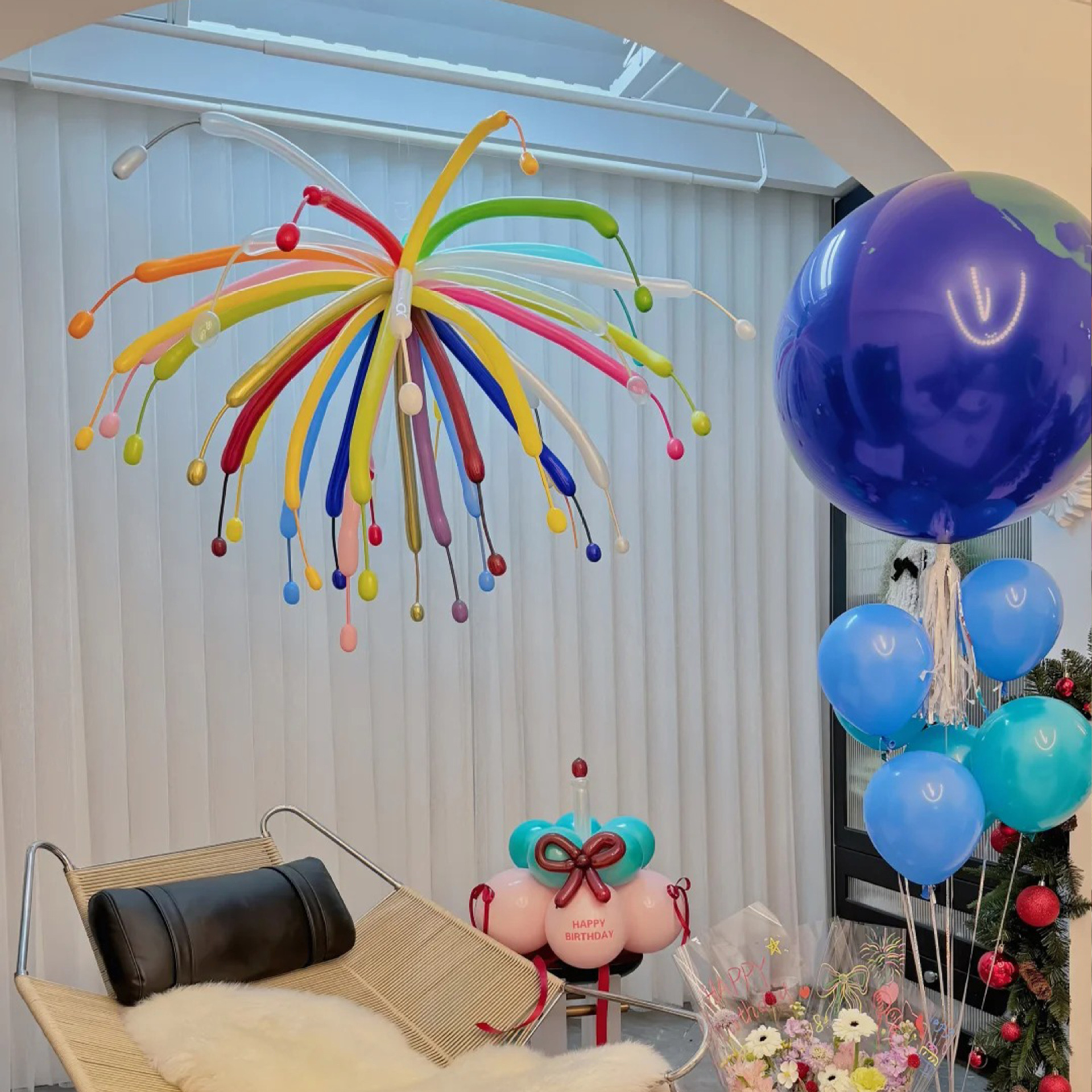 多巴胺烟花加厚气球儿童炸火花长条生日装饰布置派对彩色烟花造型