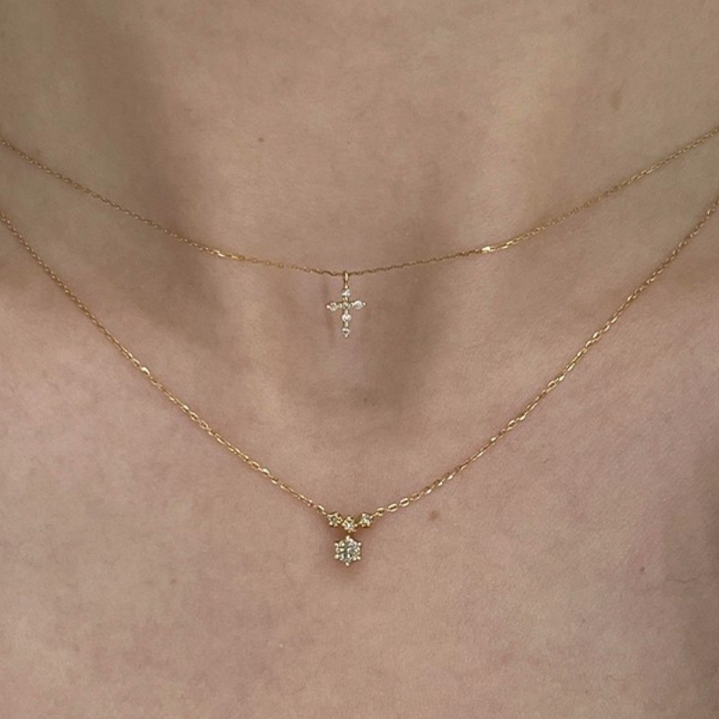 American-Style Layered Mini Cross Necklace for Women, Cool and Trendy Ins Style, Exquisite Zircon Super Shiny Collarbone Chain Wholesale