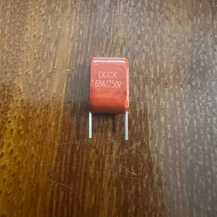 CBB��� 684  0.68uf 250V �_��7.5mm