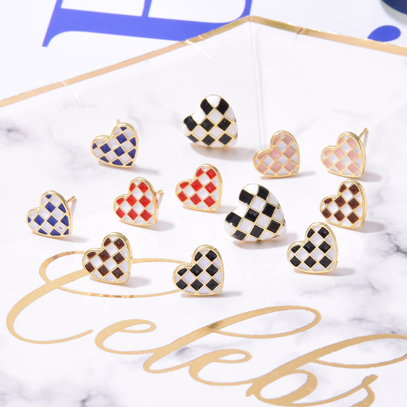 Korean fashion popular peach heart earrings lattice color earrings
