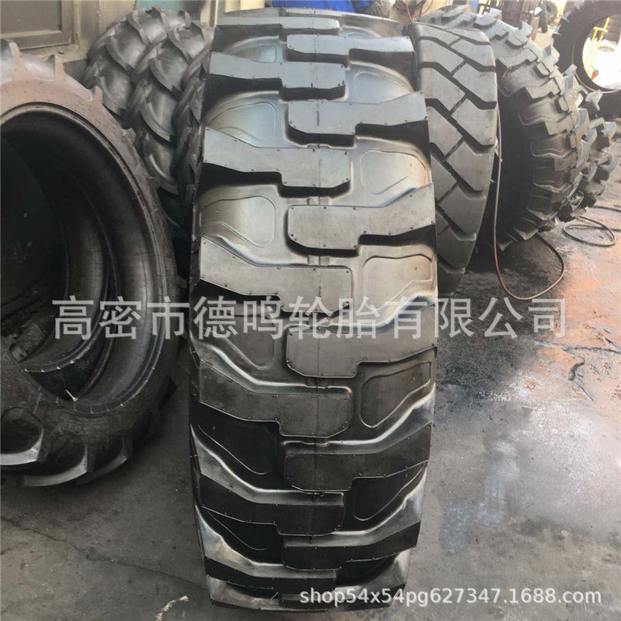 Neumático de espiga encriptado 16,9-28 neumático de espiga agrícola de alta potencia tractor rueda delantera engrosamiento de neumáticos