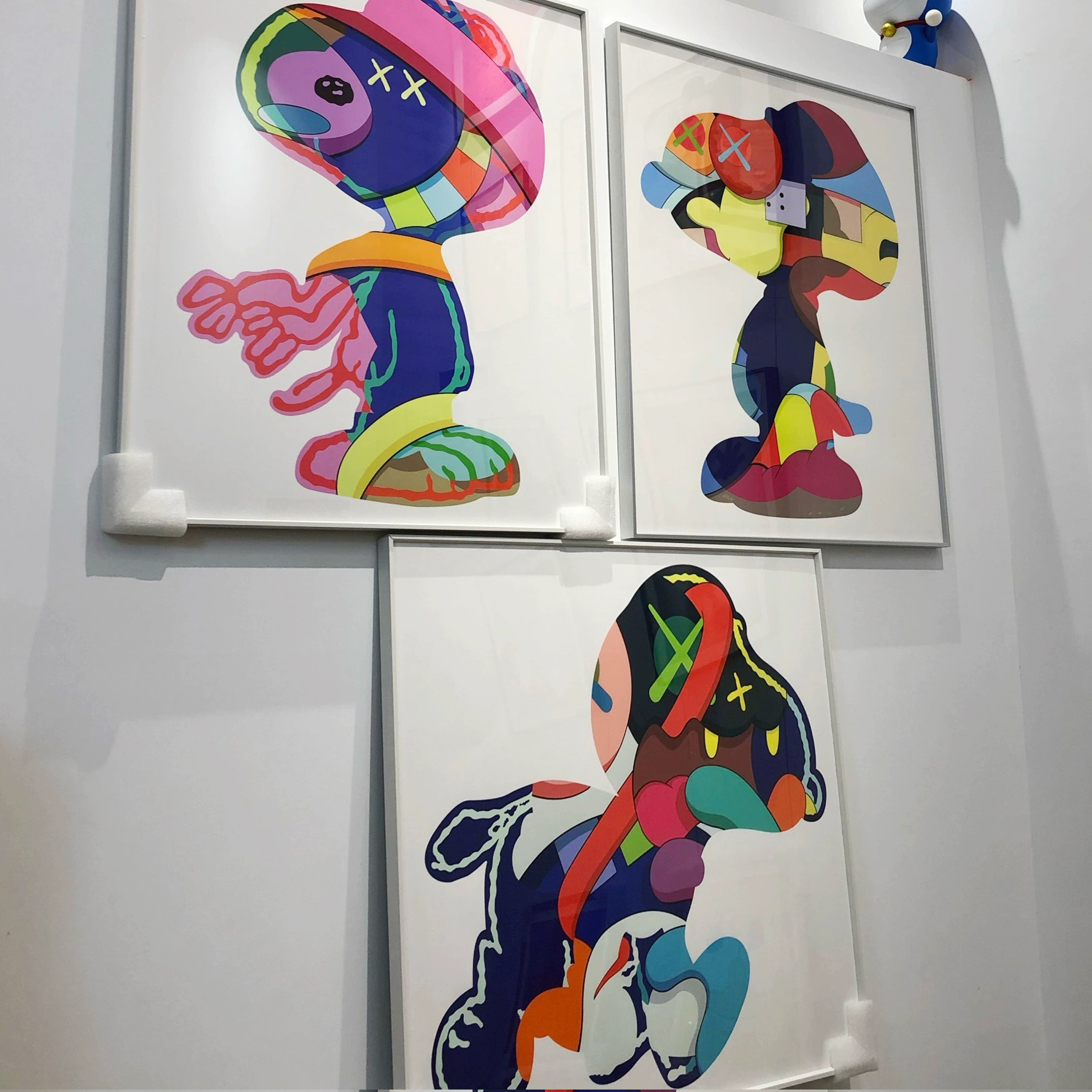 [KAWS站姿史努比版画 Snoopy样板房卧室挂画 创意联名装饰画跨境购]
