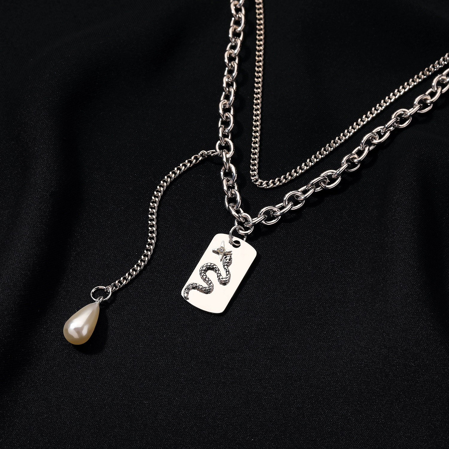 Fashion Double-Layer Water Drop Pearl Snakes Square Pendant Clavicle Chain Necklace
