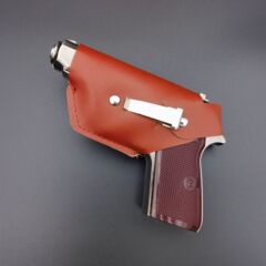 電気めっきの皮のカバーの小さいピストルの模型のおもちゃのピストルの合金の子供のおもちゃの銃は精巧で美しい皮のカバーのキーホルダーの銃のカバーを持ちます。