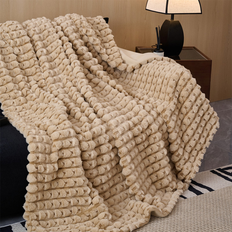 2025 New High Weight Jacquard Mink Velvet Blanket Rabbit Blanket Alpaca Blanket Classy Blanket Lunch Break Blanket