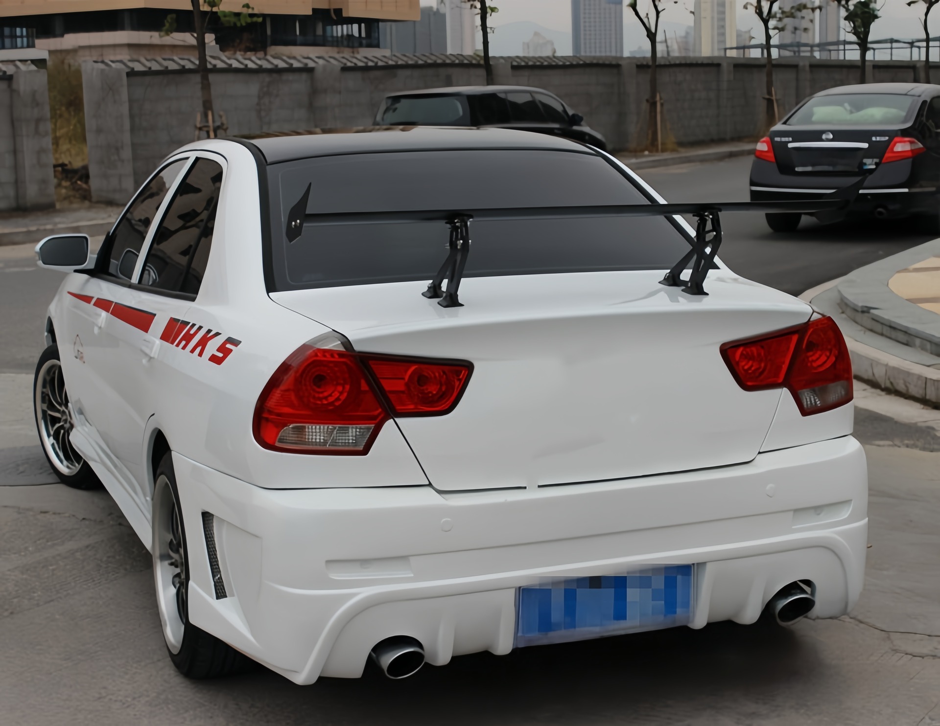 Cross-Border Car Modification Aluminum Alloy Rear Spoiler with Holes for Two or Three-Box Vehicles, Large Rear Spoiler, Fixed Wind Wing, Modified Spoiler