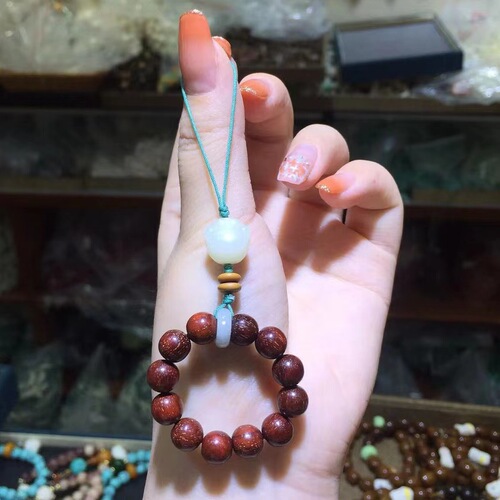 Small leaf red sandalwood hand-twisted with bodhi root cat claw accessories jade jewelry ethnic style women's simple style