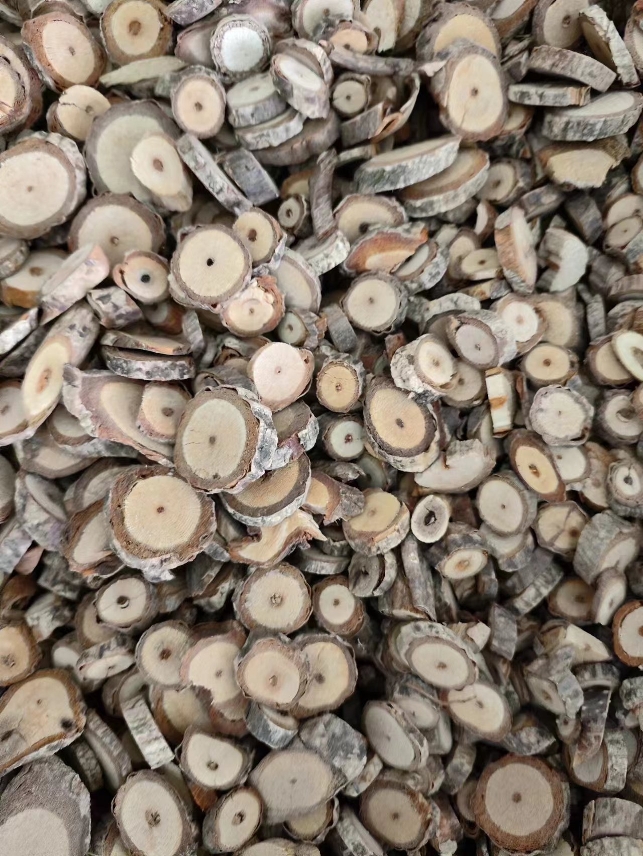 Hong Mu Xiang (Kadsura interior) — Dried TCM Herb, 500g, Custom Powder Available quality and texture