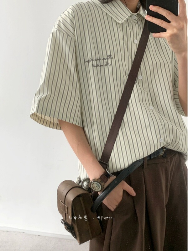 A few things summer Japanese retro college style fine pattern short sleeve shirt boys and girls small fresh light color work shirt A few things summer Japanese retro college style fine pattern short sleeve shirt boys and girls small fresh light color work shirt