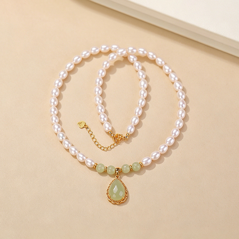 Dây chuyền bạc S925 mạ vàng đính ngọc trai nước ngọt và ngọc Hotan hình giọt nước — Bộ chuỗi
