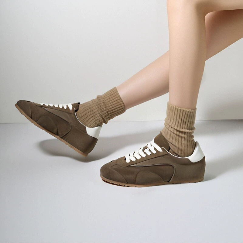 Модные универсальные женские замшевые кроссовки на плоской подошве с завязками, немецкое производство, весна 2025, новые, простые, повседневные.
