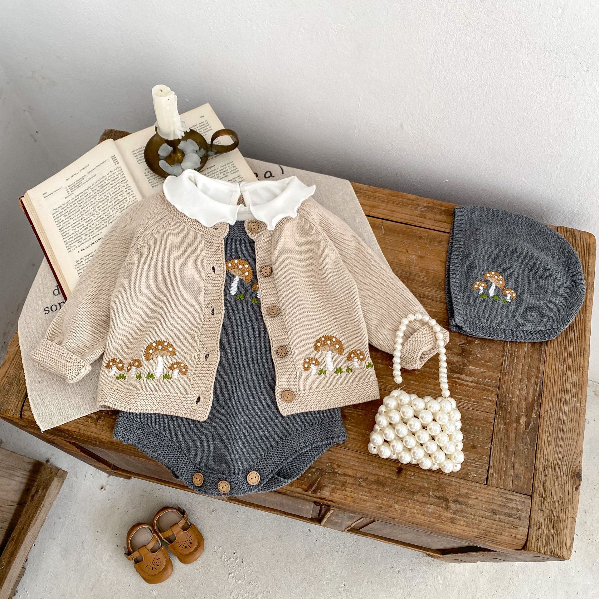 Abbigliamento autunnale 2024 per neonati, bambini piccoli, ragazzi e ragazze, giacca cardigan ricamata con funghi + kaki + ricamata_voghion.com