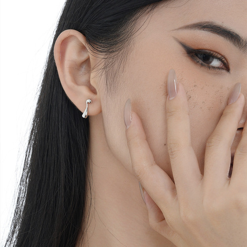 E1152 Korean style personalized small drop earrings wholesale women's S925 sterling silver asymmetrical earrings niche irregular