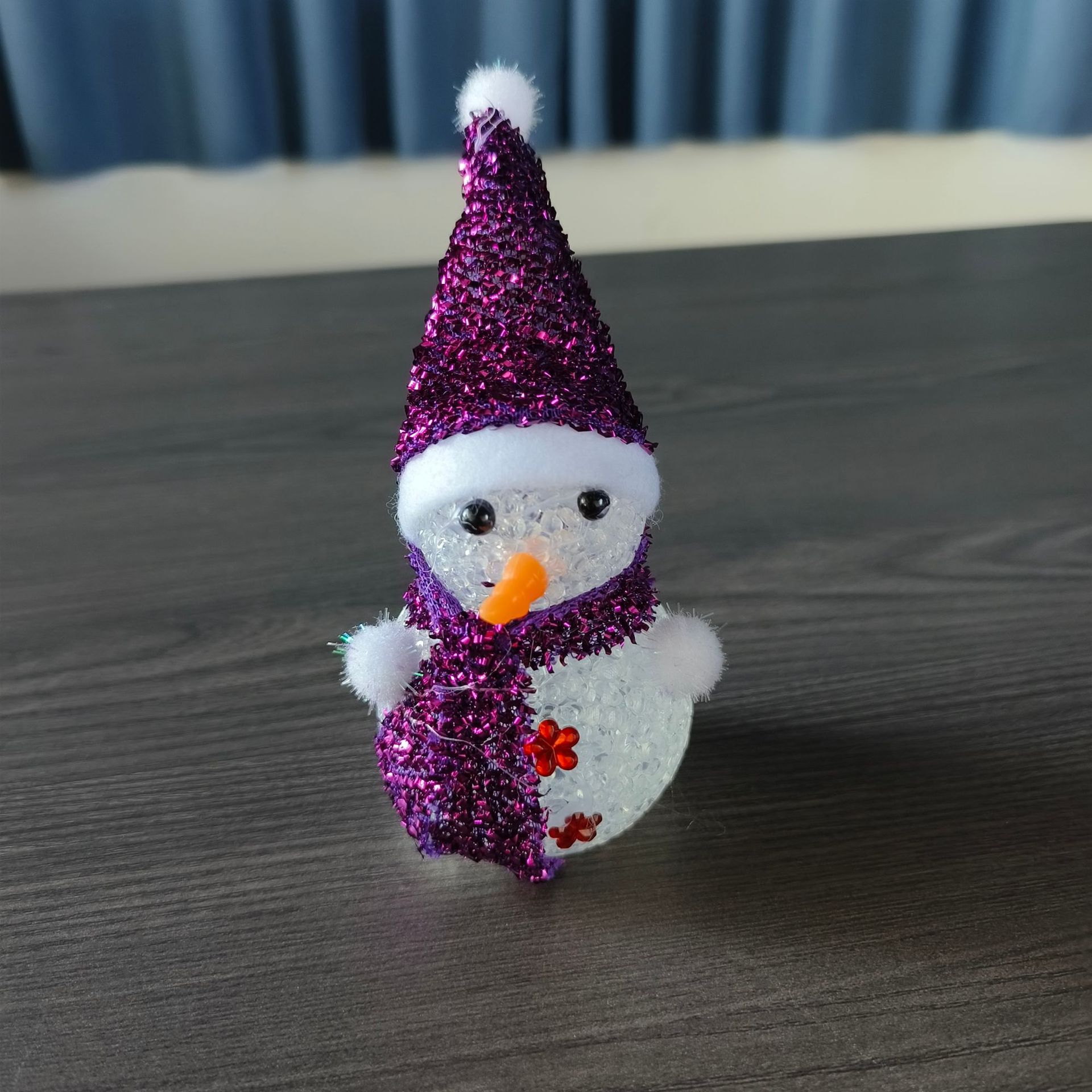 Transfronterizo luminoso muñeco de nieve decoración de Navidad   Muñeca de nieve de plástico de cristal luminoso y colorido