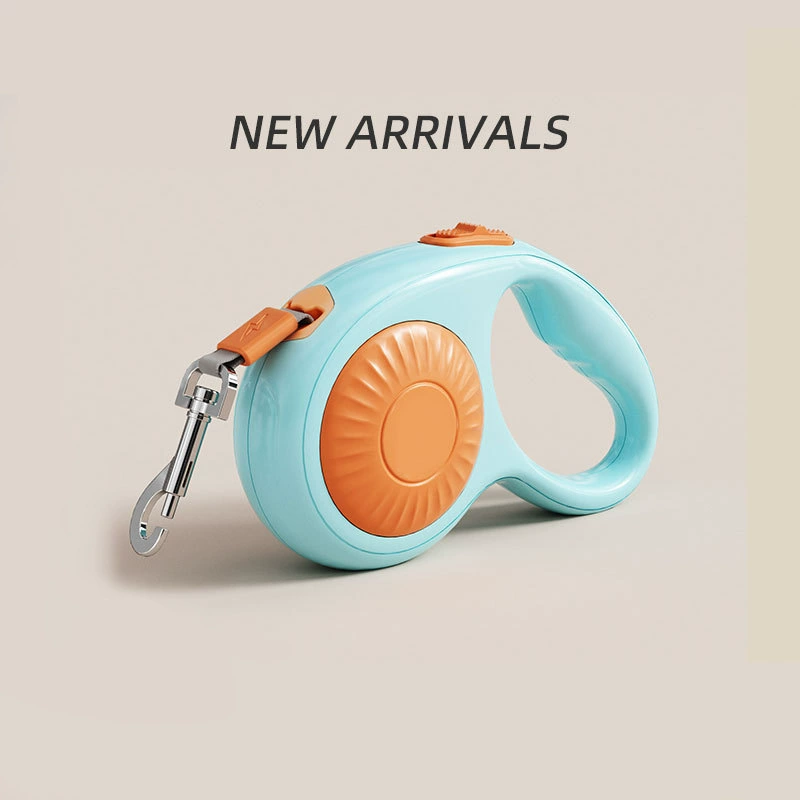 Собака телескопический буксирный шнур выгуливает собаку, выгуливает собаку с автоматическим сократителем