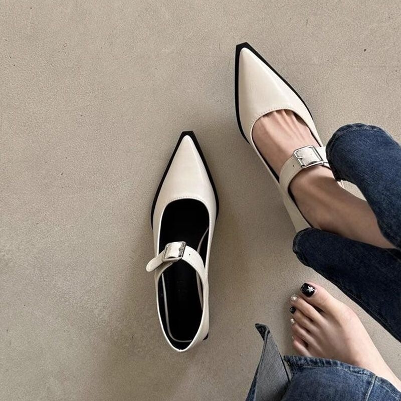 Plus-size women's shoes size 41 to 43 for wide and wide-footed feet, summer 2026 new Mary Jane shoes, pointed-toe high-heeled shoes, low-heeled single shoes Plus-size women's shoes size 41 to 43 for wide and wide-footed feet, summer 2026 new Mary Jane shoes, pointed-toe high-heeled shoes, low-heeled single shoes