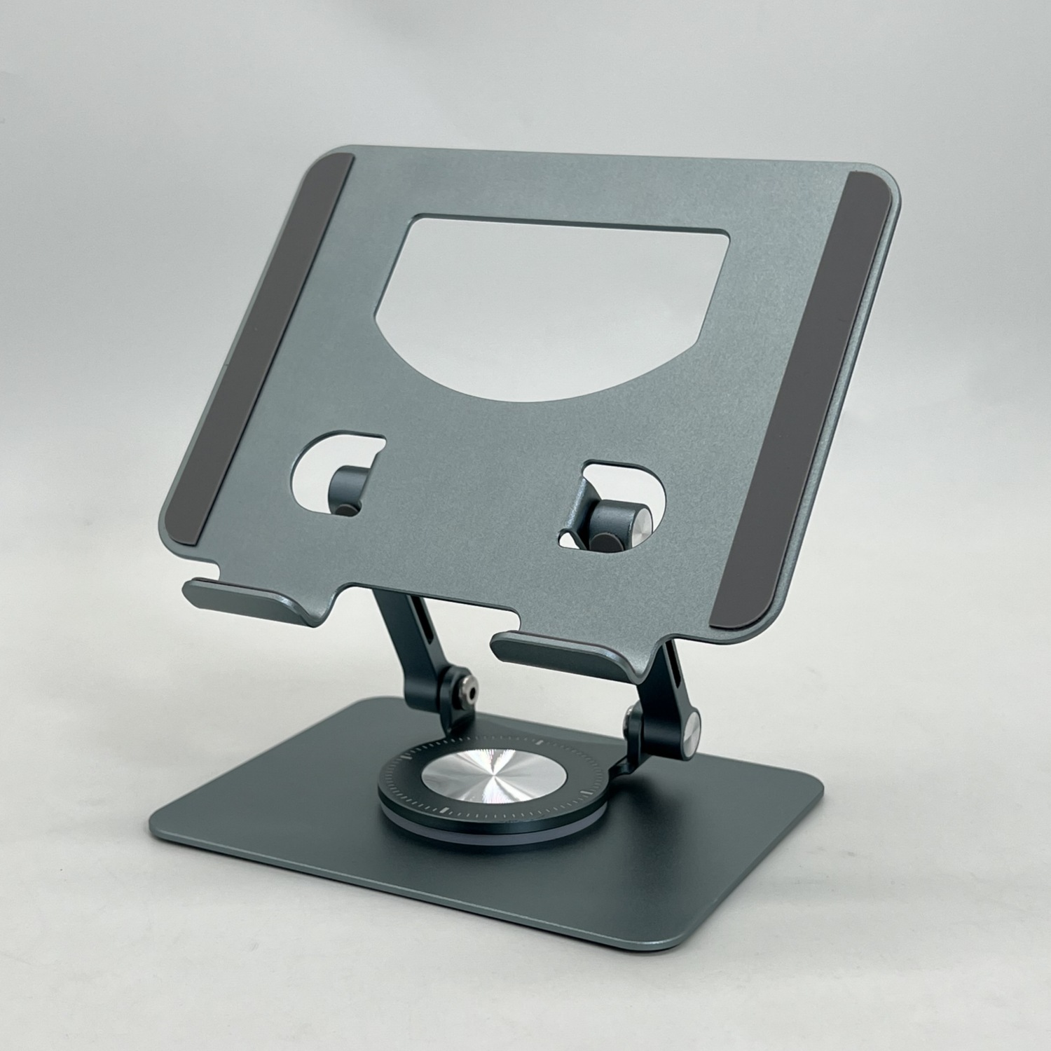 8F4651157762C5B2BD0A3F98FB3C71