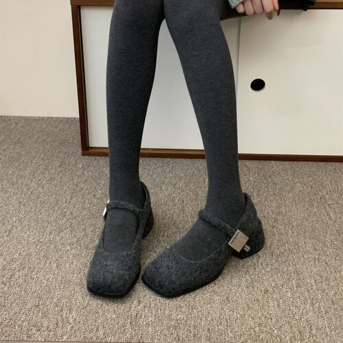 Gray retro woolen Mary Jane fluffy shoes for women in winter wear New French thick heel and velvet high-heeled single-layer shoes