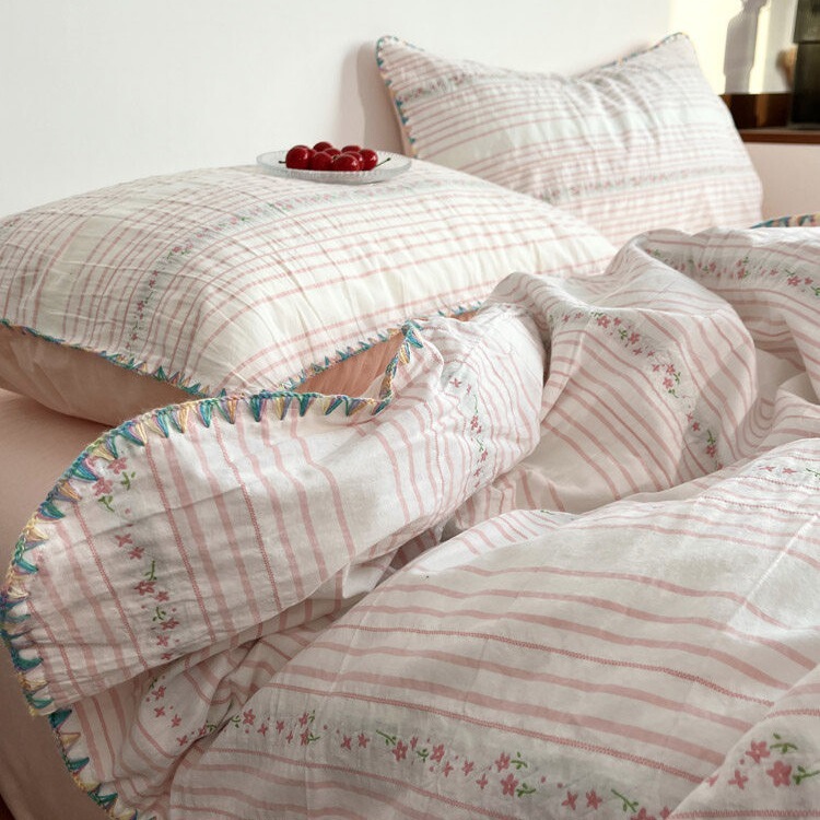 Nantong Home Textiles Secret Garden All-Cotton Washed Cotton Duvet Cover and Fitted Sheet Fresh Style Four-Piece Set Bed Sheet and Quilt Cover 1.5m Nantong Home Textiles Secret Garden All-Cotton Washed Cotton Duvet Cover and Fitted Sheet Fresh Style Four-Piece Set Bed Sheet and Quilt Cover 1.5m