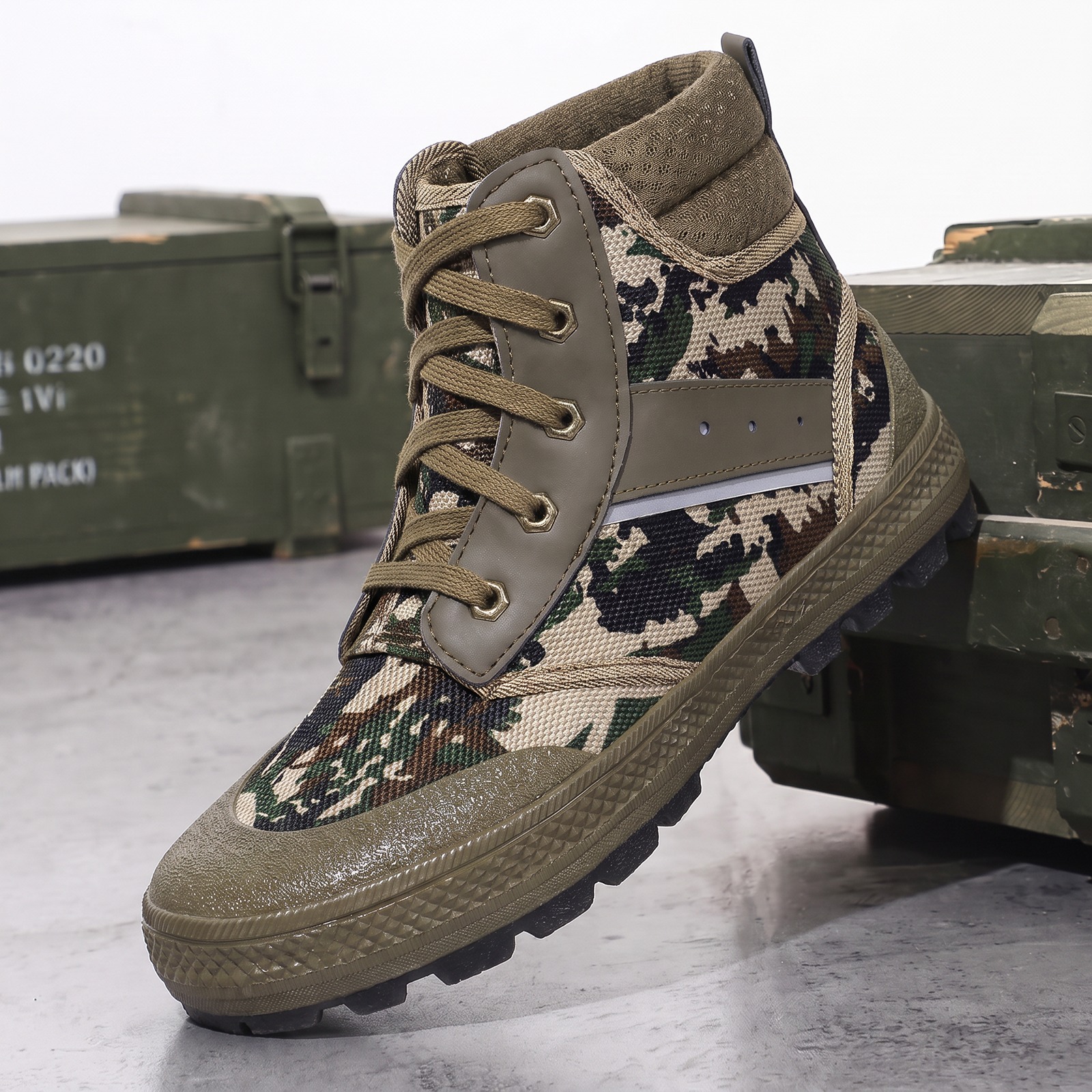 New cross-border men's outdoor work shoes, camouflage canvas spliced high-top casual shoes, army green reflective safety shoes