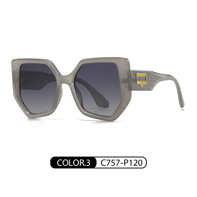 En stock nuevas gafas de sol de moda de las mujeres marca de moda gafas de sol polarizadas a prueba de rayos UV ultra-luz TR7565 gafas de sol al por mayor