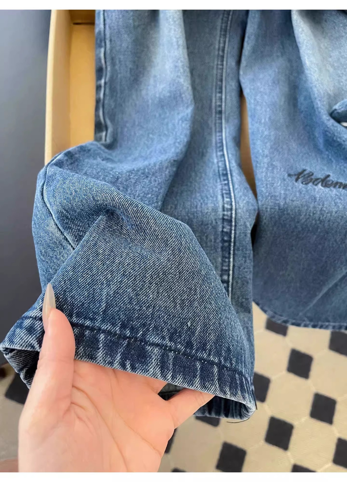 Women's High-Waisted Slimming Wavy Washed Denim Jeans Casual Loose Wide Leg Floor-Length Trousers With Letter Embroidery American Retro Summer Style_mkmklike.com