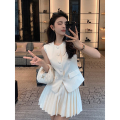 Xiaoxiangfengのネットセレブのストリートファッション、遊び心と気質、シックで美しいトップス、今年人気の美しいスーツとスカート