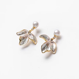 项链;耳环;耳钉