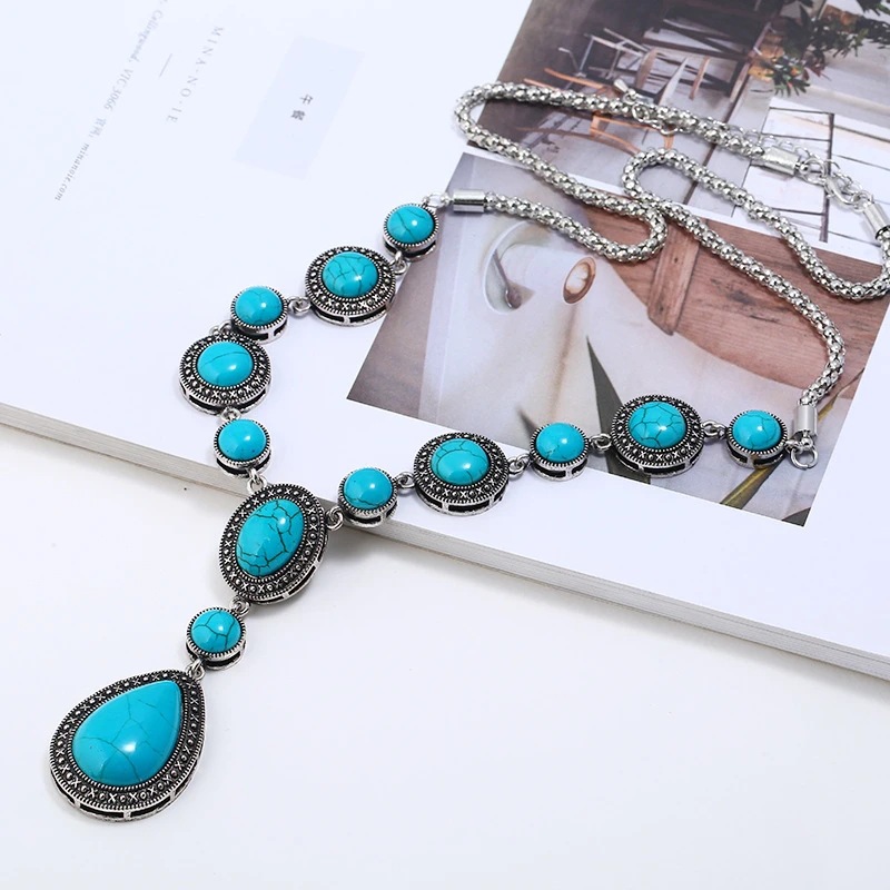 Women'S Gender Plating Design Retro Geometric Alloy Turquoise Plating Women's Pendant Necklace