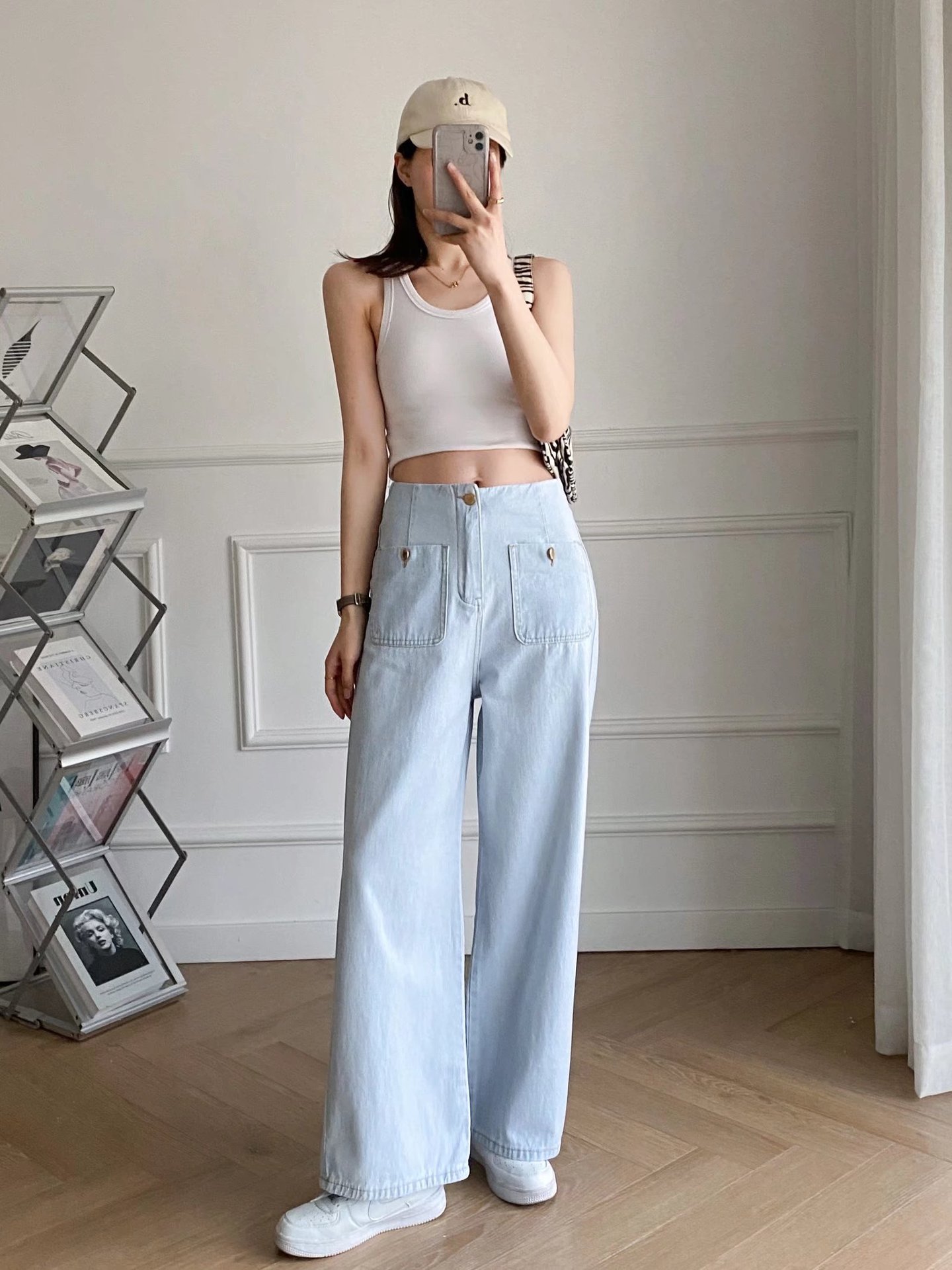 Buttons solid color high waist Wide Leg Jeans NSAM133381