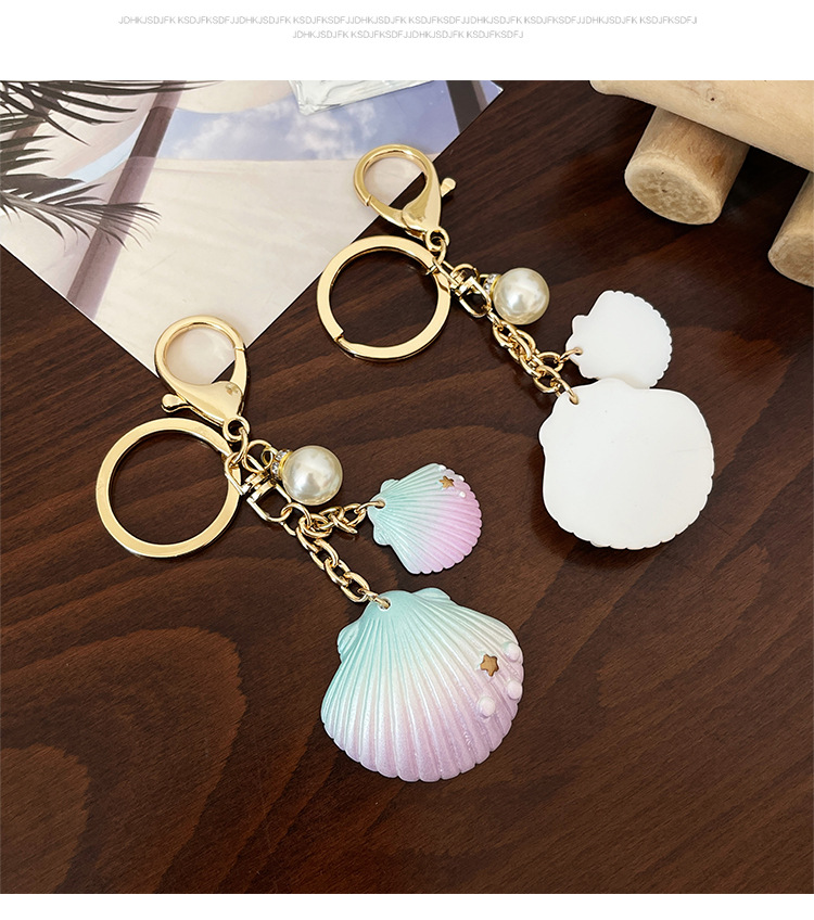 Cute Modern Style Alloy Resin Shell Women's Bag Pendant Keychain display picture 5