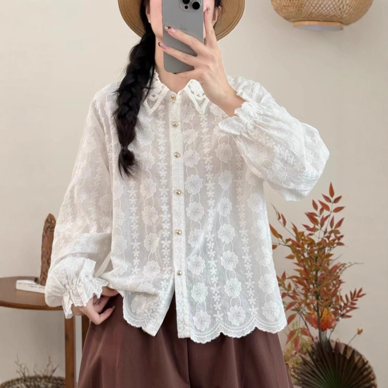 新品简约清新蕾丝翻领宽松百搭刺绣长袖衬衫|undefined