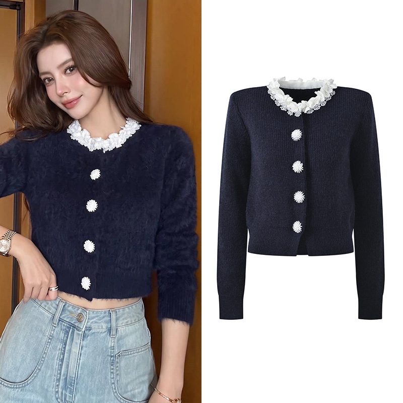 2026 Autumn New French Style Beaded Floral Lace Trim Slim Fit Short Knit Jacket 2026 Autumn New French Style Beaded Floral Lace Trim Slim Fit Short Knit Jacket