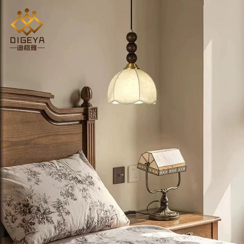 Nanyang Style Bedroom Bedside Chandelier French Middle American Restaurant Bar Vintage Fabric Lifting Small Chandelier