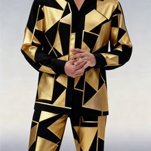 Temu�F؛ֱ���W����ʿ�؂䱪�y��ɫ�߅���b��Ұ�бM�@���A�r����