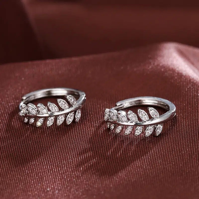 8g Weight Zircon Inlay Material Hoop Earrings Classification 1 Pair Quantity Holiday, Daily Occasion Copper Material Leaf, Grain Pattern Women's Gender IG Style, Simple Style Style 1 Pair Ig Style Simple Style Leaf Grain Copper Zircon Hoop Earrings 2