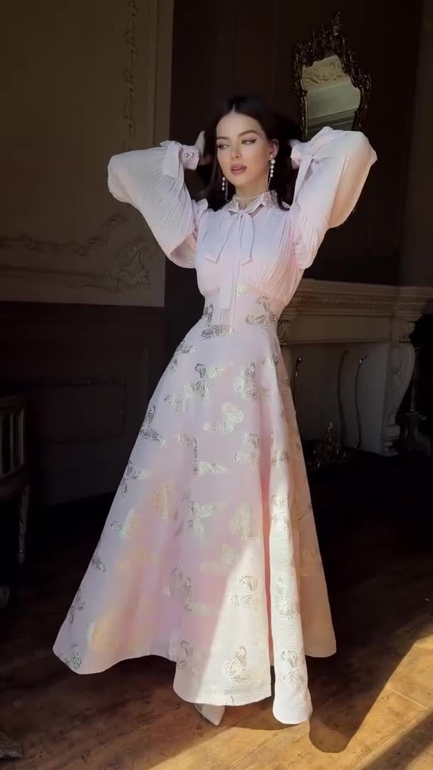 European American 2025 Spring Elegant And Noble Long-Sleeved Dynamic Romantic Style Gold-Embossed Long Dress For_ecoleips.com