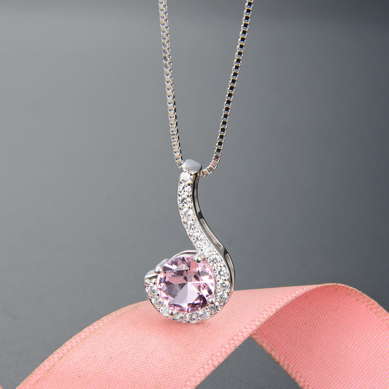 Estilo simple accesorios de circón colgante estilo japonés y coreano s925 Cadena de clavícula de cristal de plata collar fresco en forma de nota de las mujeres