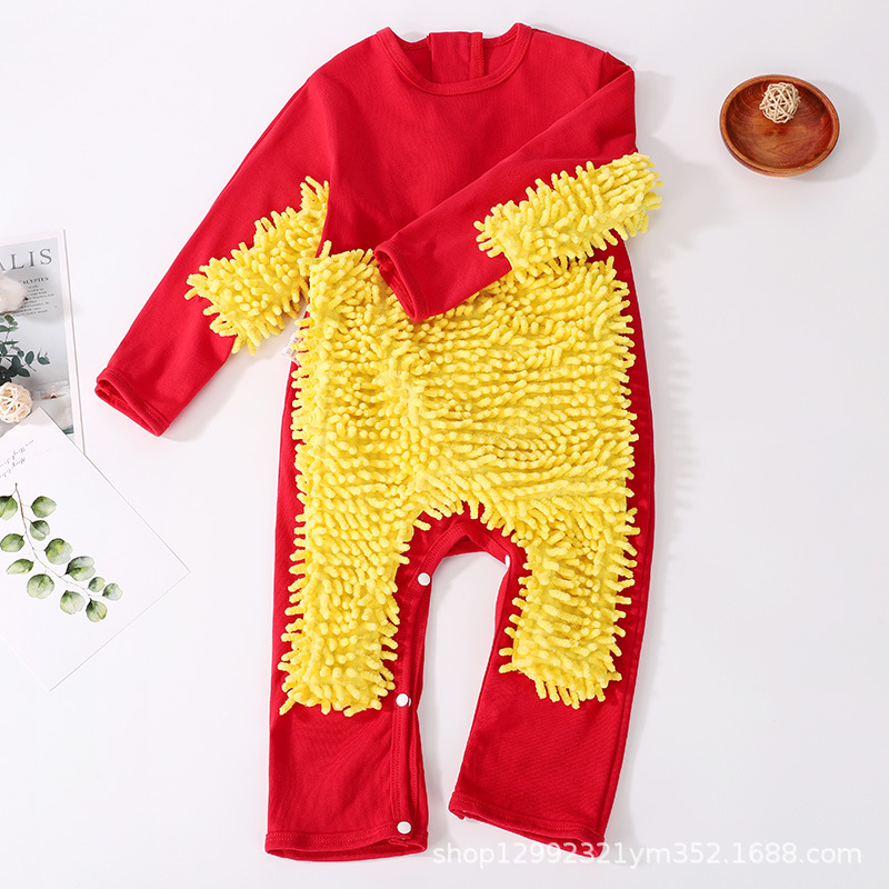 Red spring and autumn show hands and feet