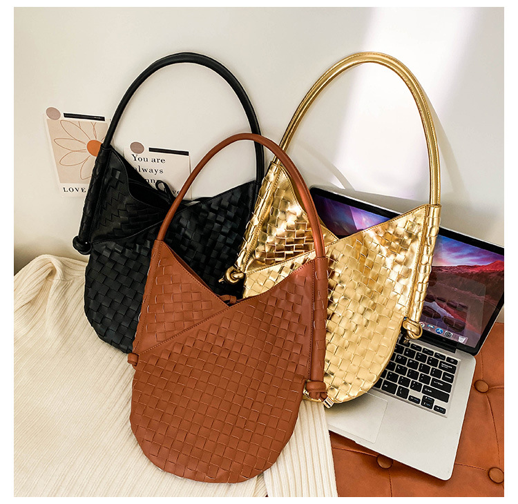 Women's Medium Pu Leather Solid Color Basic Vintage Style Weave Open Underarm Bag display picture 21