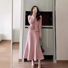 �nϵ�߼��д������b��ɫС���L�����~β����ȹ�󷽵��w����ɼ���