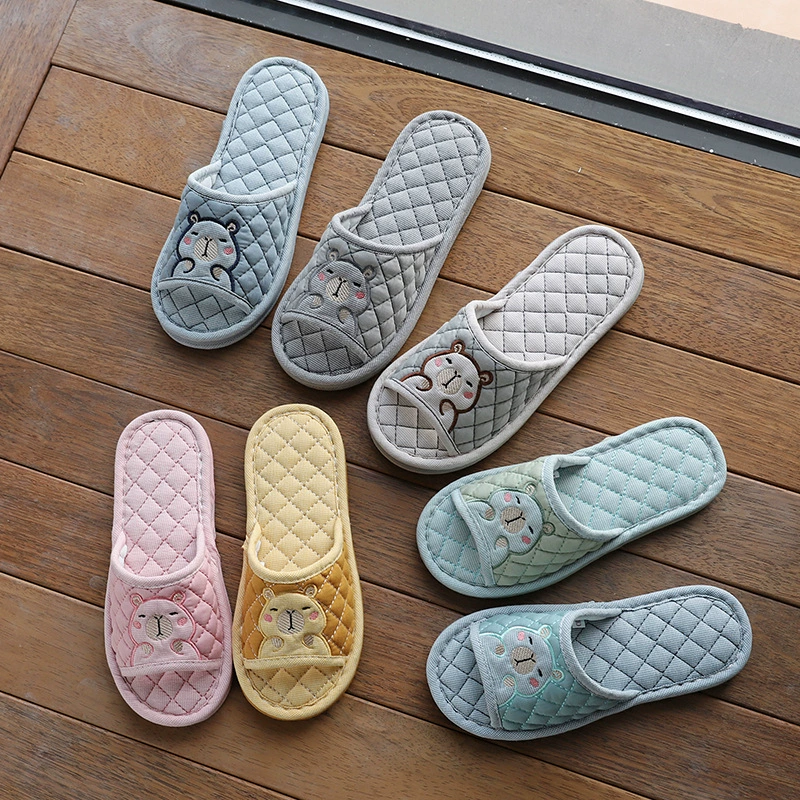 25 трансграничных мультяшных пледов Капибара мужские дамы трехслойные толстые тканые тапочки резиновые деревянные тапочки